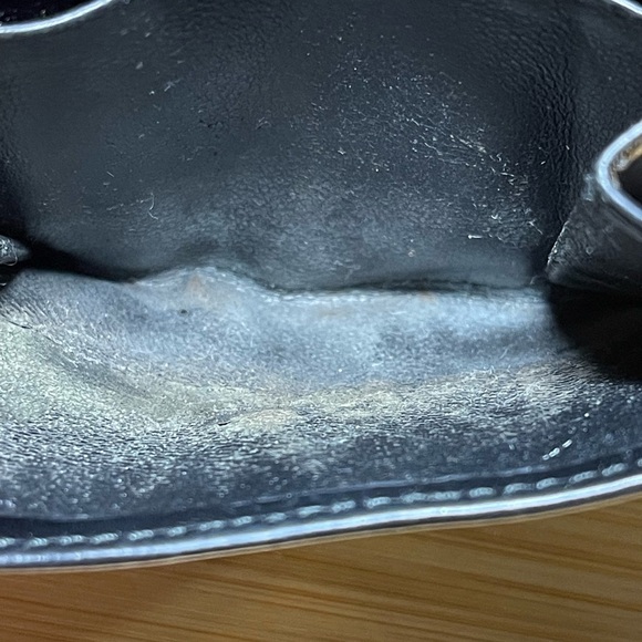 Gucci Black Patent Leather wallet - Picture 4 of 11